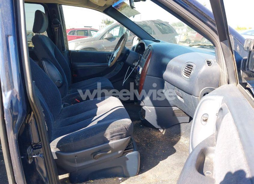 Photo 5 of 2001 Chrysler Town & COUNTRY LX (VIN 2C4GP44G91R180093)