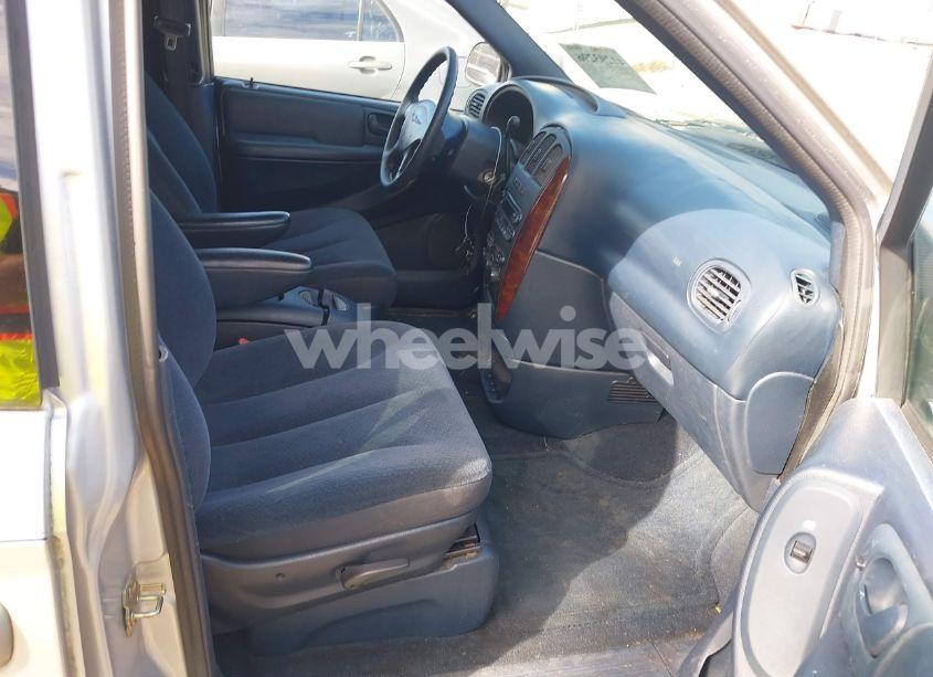 Photo 5 of 2003 Chrysler Town & COUNTRY LX (VIN 2C4GP44L03R203678)