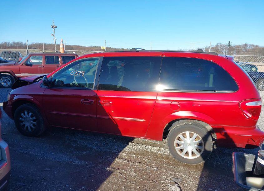 Photo 13 of 2003 Chrysler Town & COUNTRY LX (VIN 2C4GP44L13R238200)