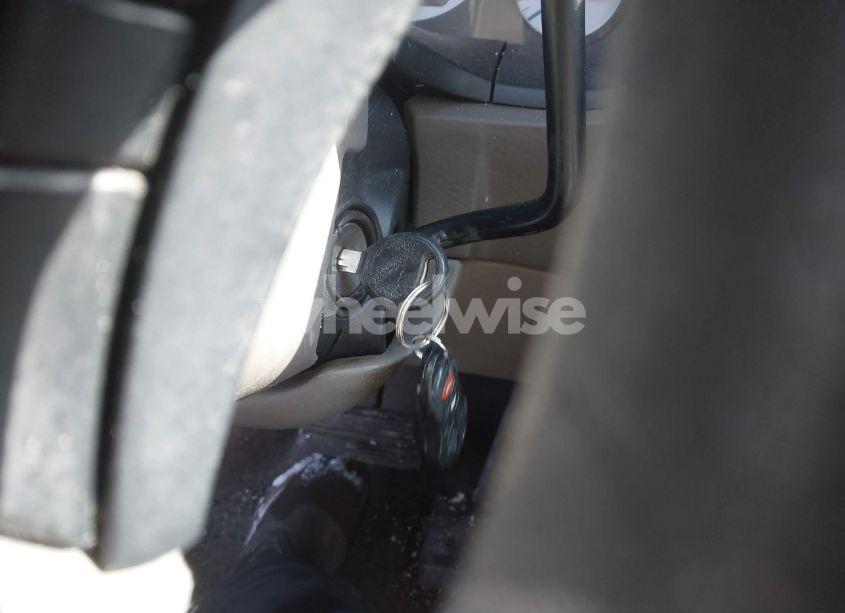 Photo 11 of 2003 Chrysler Town & COUNTRY LX (VIN 2C4GP44L43R224016)