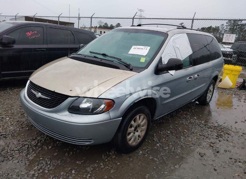 Photo 2 of 2003 Chrysler Town & COUNTRY LX (VIN 2C4GP44L53R209654)