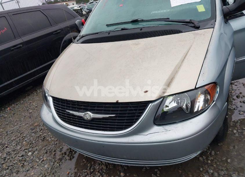 Photo 6 of 2003 Chrysler Town & COUNTRY LX (VIN 2C4GP44L53R209654)