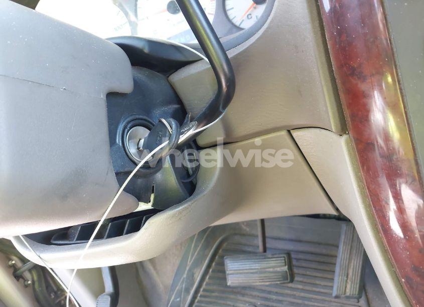 Photo 11 of 2003 Chrysler Town & COUNTRY LX (VIN 2C4GP44L73R103612)