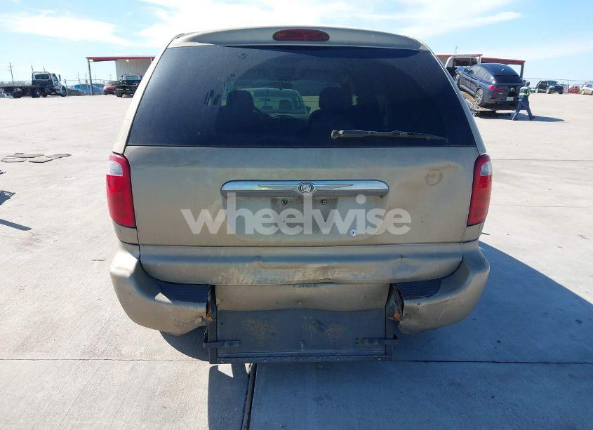 Photo 6 of 2003 Chrysler Town & COUNTRY LX (VIN 2C4GP44L73R103612)