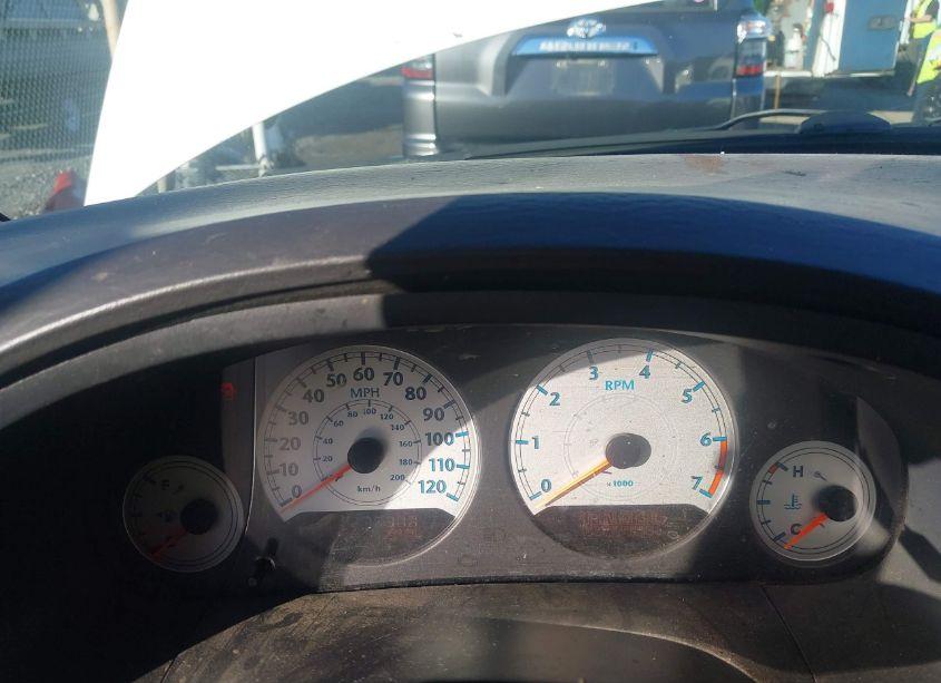 Photo 7 of 2005 Chrysler Town & COUNTRY LX (VIN 2C4GP44R15R321911)