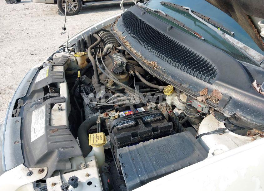 Photo 10 of 2005 Chrysler Town & COUNTRY LX (VIN 2C4GP44R15R406036)