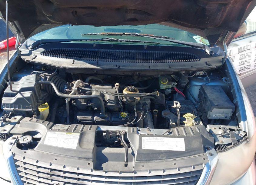 Photo 10 of 2004 Chrysler Town & COUNTRY LX (VIN 2C4GP44R24R609919)