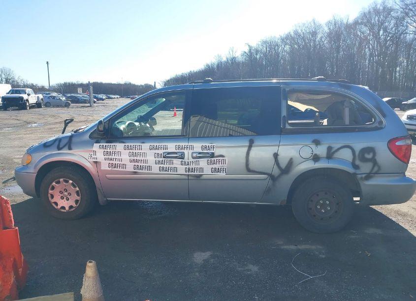 Photo 14 of 2004 Chrysler Town & COUNTRY LX (VIN 2C4GP44R24R609919)