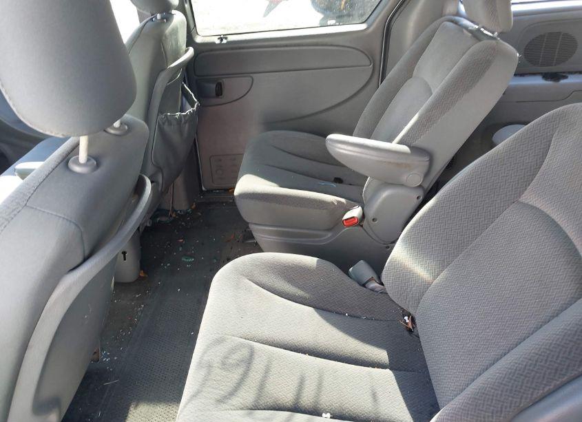 Photo 8 of 2004 Chrysler Town & COUNTRY LX (VIN 2C4GP44R24R609919)