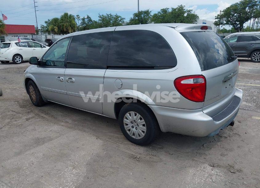 Photo 3 of 2005 Chrysler Town & COUNTRY LX (VIN 2C4GP44R25R124424)