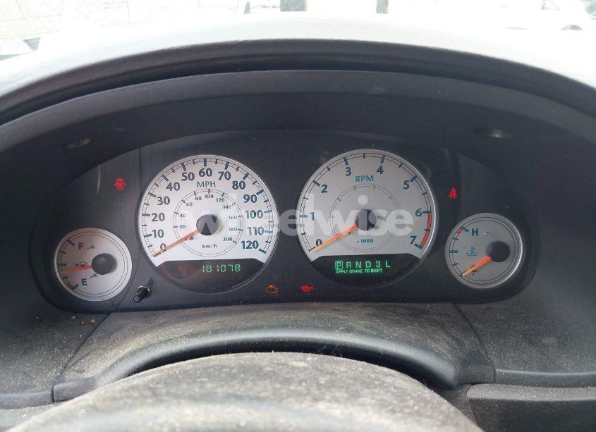 Photo 7 of 2005 Chrysler Town & COUNTRY LX (VIN 2C4GP44R25R124424)