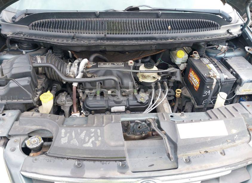 Photo 10 of 2005 Chrysler Town & COUNTRY LX (VIN 2C4GP44R25R155754)