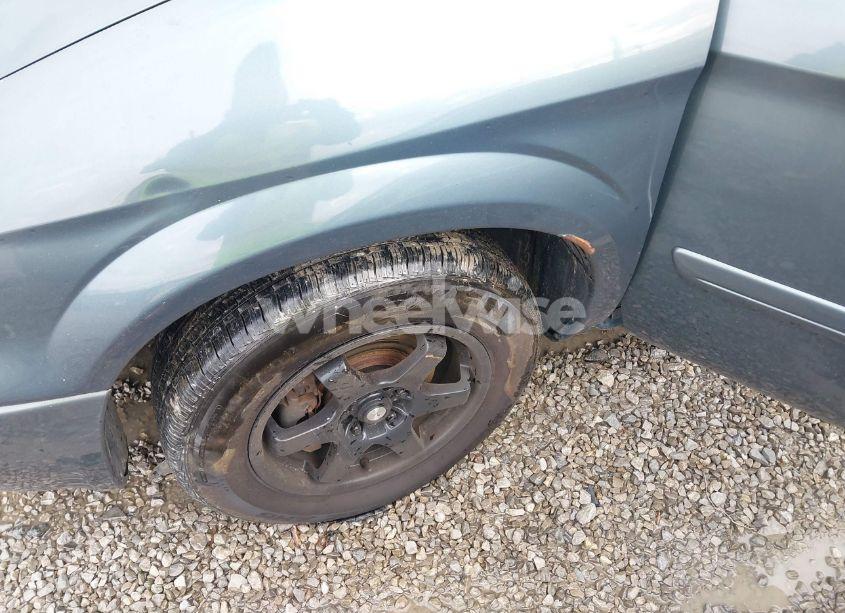 Photo 6 of 2005 Chrysler Town & COUNTRY LX (VIN 2C4GP44R25R155754)