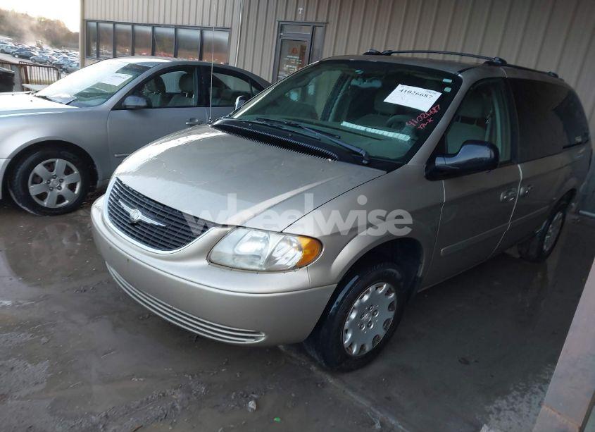 Photo 2 of 2004 Chrysler Town & COUNTRY LX (VIN 2C4GP44R44R555247)