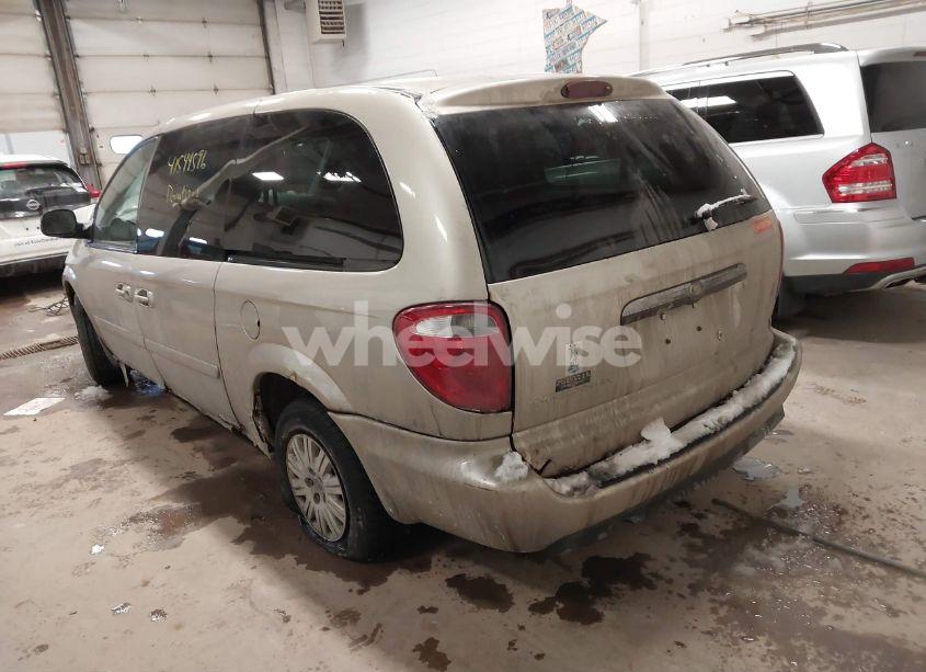 Photo 3 of 2005 Chrysler Town & COUNTRY LX (VIN 2C4GP44R45R227280)