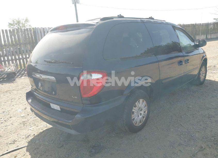 Photo 4 of 2005 Chrysler Town & COUNTRY LX (VIN 2C4GP44R45R232608)