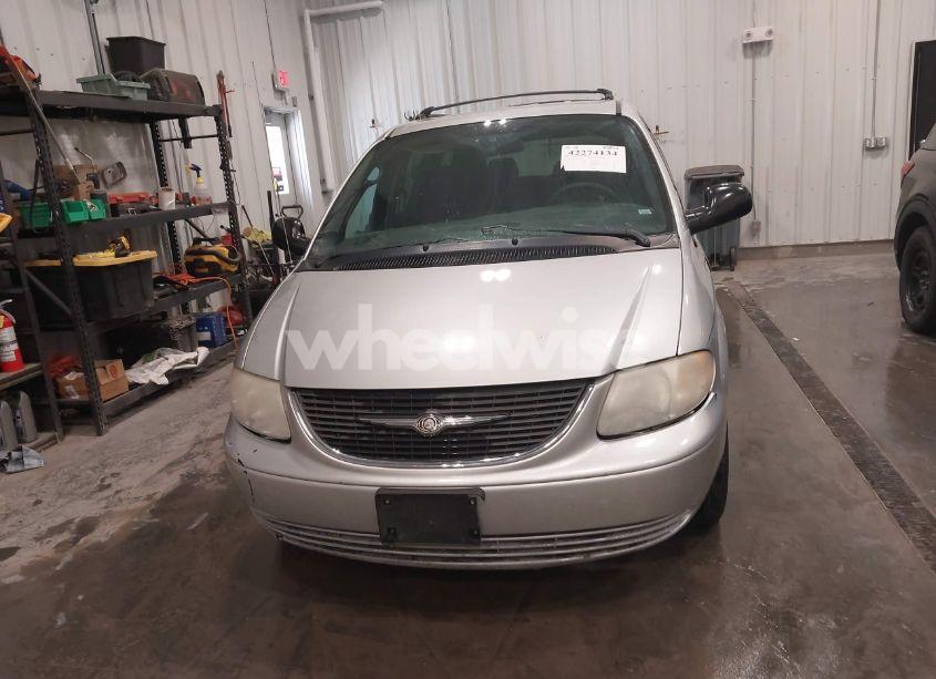 Photo 12 of 2004 Chrysler Town & COUNTRY LX (VIN 2C4GP44R54R607405)