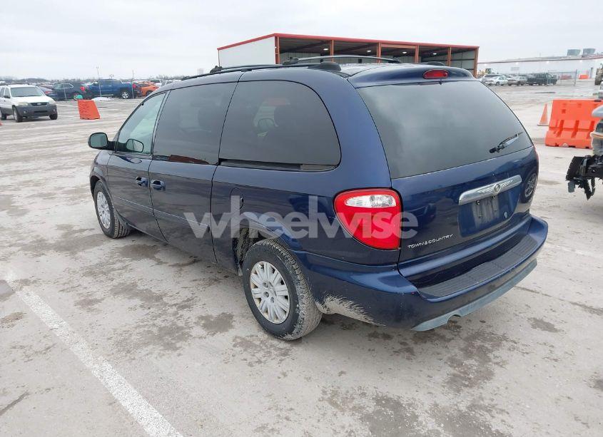 Photo 3 of 2005 Chrysler Town & COUNTRY LX (VIN 2C4GP44R55R152217)