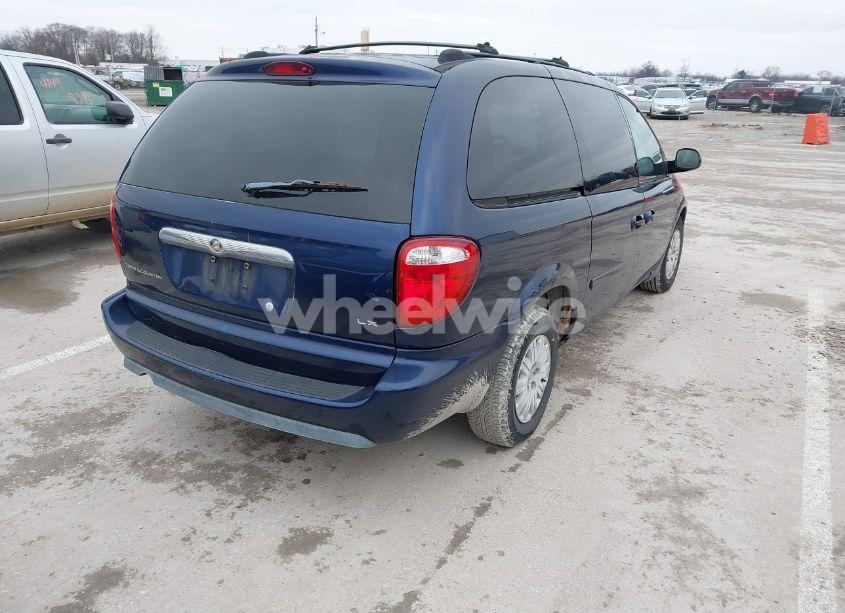 Photo 4 of 2005 Chrysler Town & COUNTRY LX (VIN 2C4GP44R55R152217)