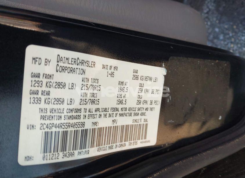 Photo 9 of 2005 Chrysler Town & COUNTRY LX (VIN 2C4GP44R55R405598)