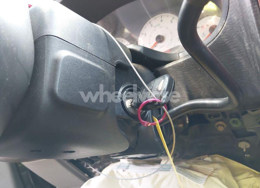 Photo 11 of 2005 Chrysler Town & COUNTRY LX (VIN 2C4GP44R55R439573)