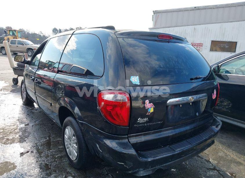 Photo 3 of 2005 Chrysler Town & COUNTRY LX (VIN 2C4GP44R55R439573)