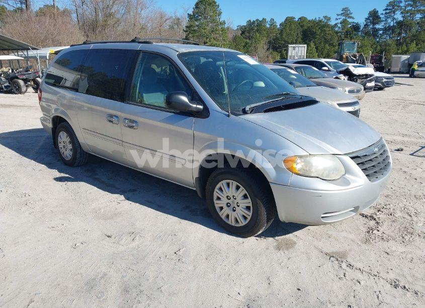 2005 Chrysler Town & COUNTRY LX (VIN 2C4GP44R55R466921) main photo