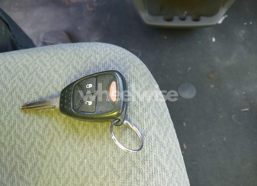 Photo 11 of 2005 Chrysler Town & COUNTRY LX (VIN 2C4GP44R55R466921)