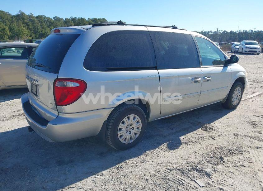Photo 4 of 2005 Chrysler Town & COUNTRY LX (VIN 2C4GP44R55R466921)