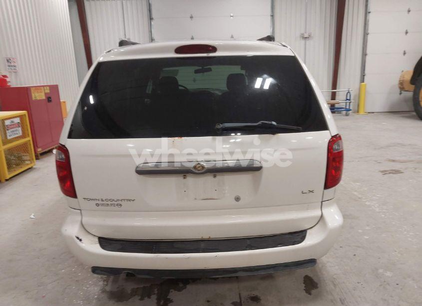 Photo 16 of 2005 Chrysler Town & COUNTRY LX (VIN 2C4GP44R65R510022)