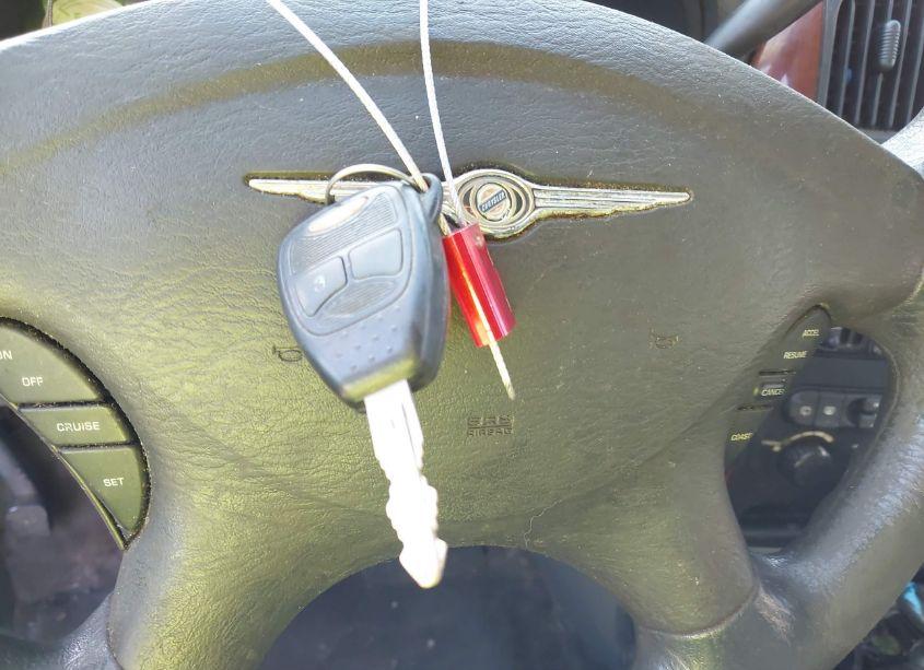 Photo 11 of 2005 Chrysler Town & COUNTRY LX (VIN 2C4GP44R75R398265)