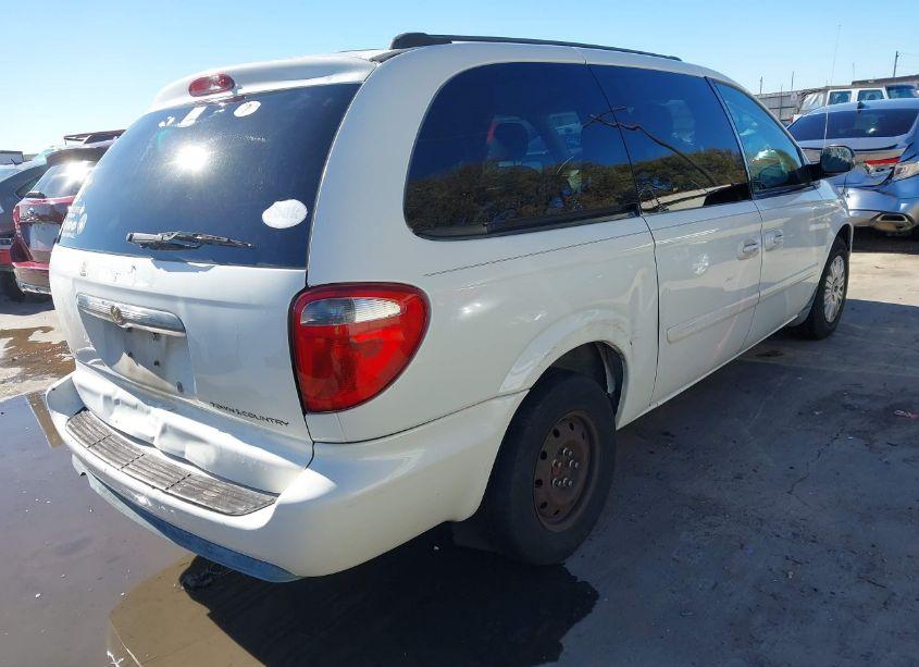 Photo 4 of 2005 Chrysler Town & COUNTRY LX (VIN 2C4GP44R75R398265)