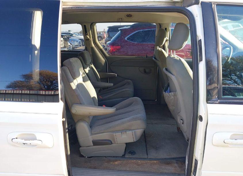 Photo 8 of 2005 Chrysler Town & COUNTRY LX (VIN 2C4GP44R75R398265)