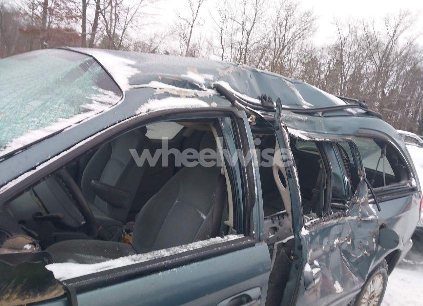 Photo 6 of 2005 Chrysler Town & COUNTRY LX (VIN 2C4GP44R75R480271)