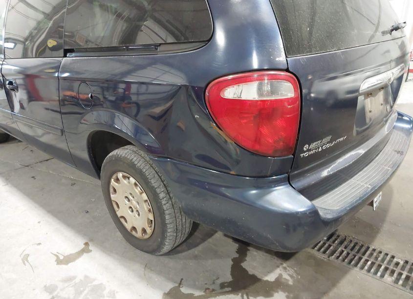 Photo 6 of 2004 Chrysler Town & COUNTRY LX (VIN 2C4GP44R94R503662)