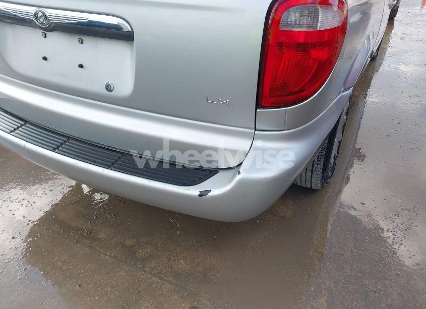 Photo 6 of 2004 Chrysler Town & COUNTRY LX (VIN 2C4GP44RX4R523077)