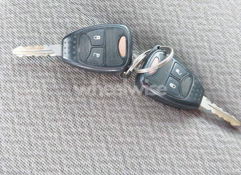 Photo 11 of 2005 Chrysler Town & COUNTRY LX (VIN 2C4GP44RX5R126955)