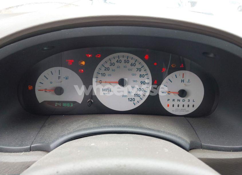 Photo 7 of 2005 Chrysler Town & COUNTRY LX (VIN 2C4GP44RX5R126955)