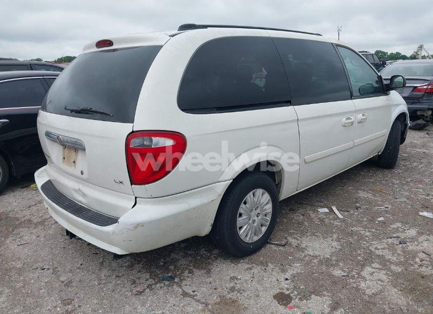 Photo 4 of 2005 Chrysler Town & COUNTRY LX (VIN 2C4GP44RX5R590022)