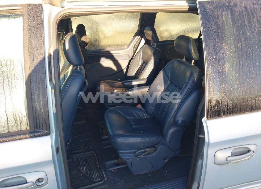 Photo 8 of 2001 Chrysler Town & COUNTRY LXI (VIN 2C4GP543X1R193874)