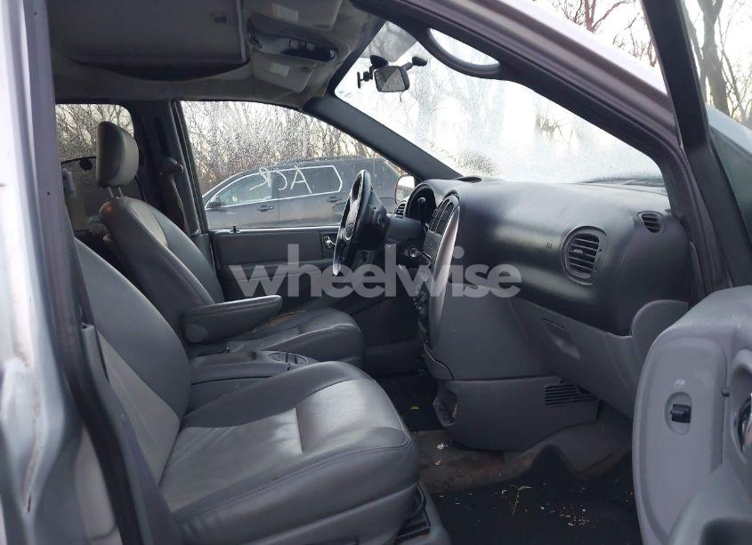 Photo 5 of 2004 Chrysler Town & COUNTRY TOURING (VIN 2C4GP54L04R518553)