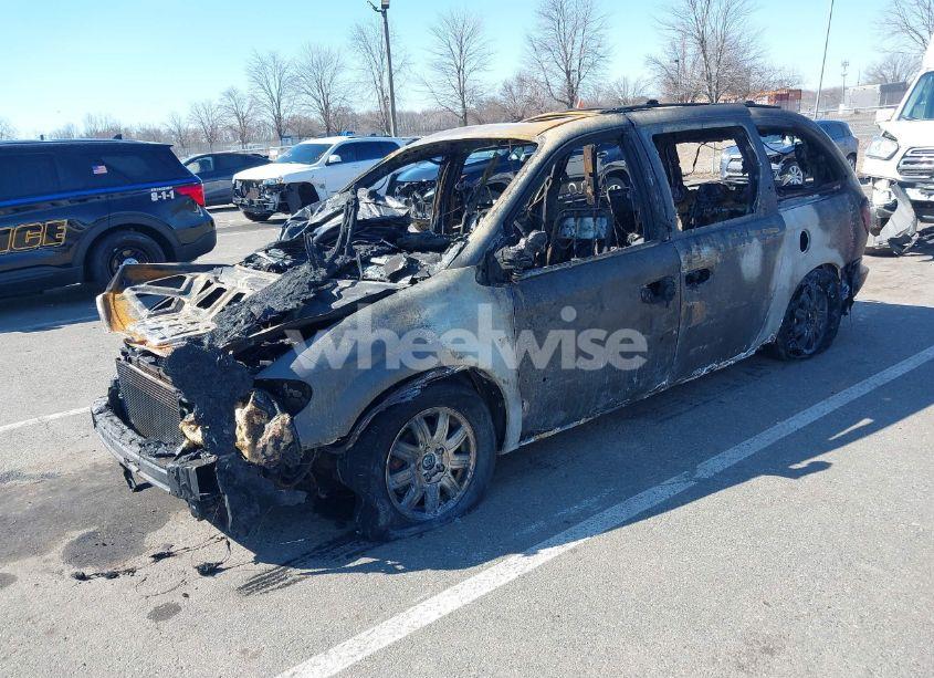 Photo 2 of 2005 Chrysler Town & COUNTRY TOURING (VIN 2C4GP54L05R297067)