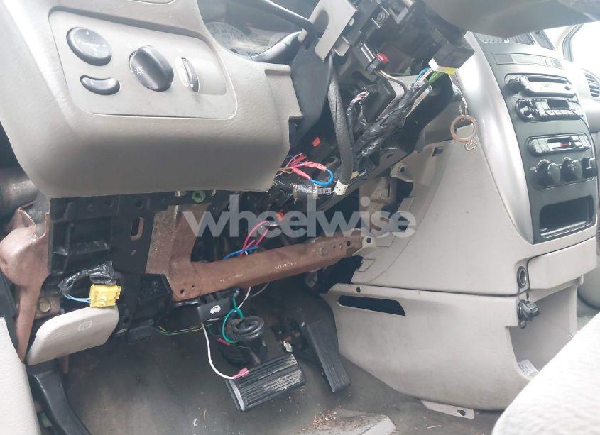 Photo 16 of 2005 Chrysler Town & COUNTRY TOURING (VIN 2C4GP54L05R456556)