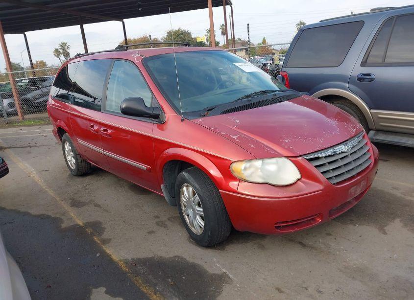 2005 Chrysler Town & COUNTRY TOURING (VIN 2C4GP54L05R530087) main photo