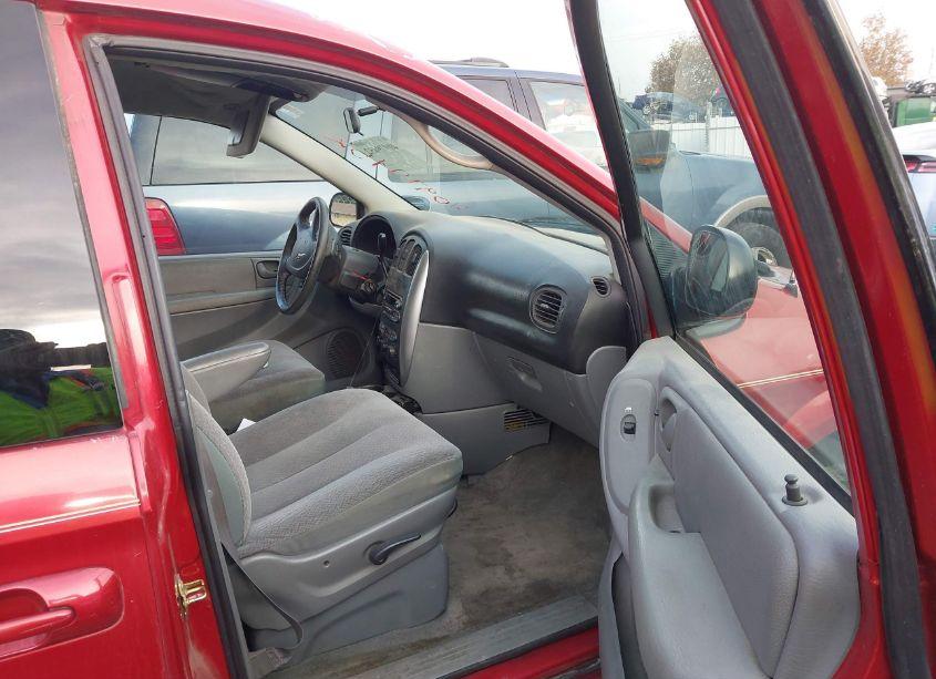 Photo 5 of 2005 Chrysler Town & COUNTRY TOURING (VIN 2C4GP54L05R530087)