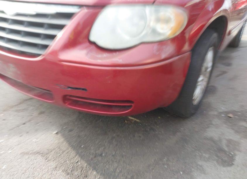 Photo 6 of 2005 Chrysler Town & COUNTRY TOURING (VIN 2C4GP54L05R530087)