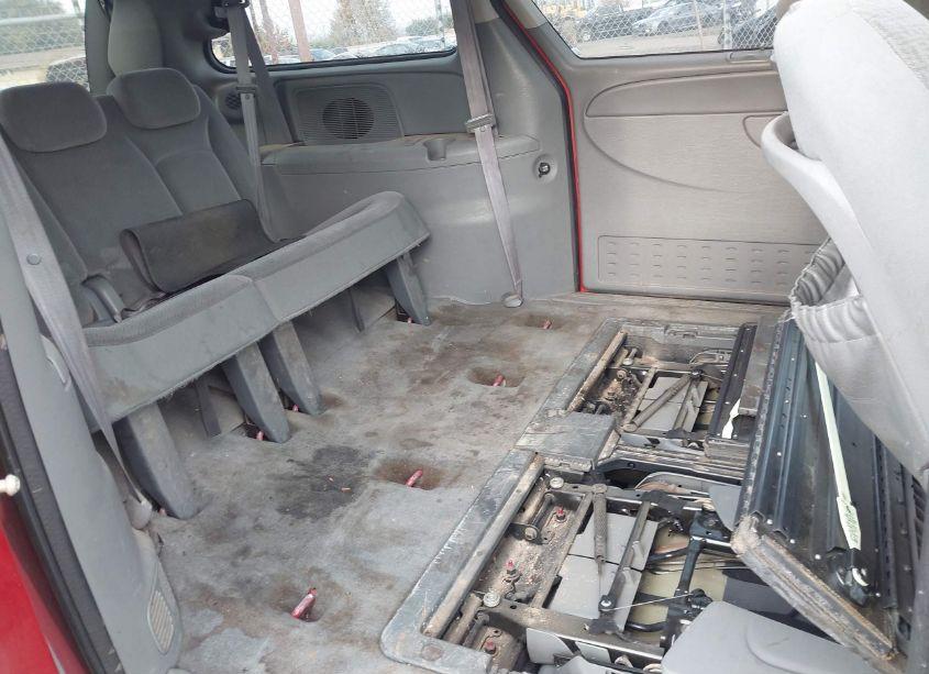 Photo 8 of 2005 Chrysler Town & COUNTRY TOURING (VIN 2C4GP54L05R530087)