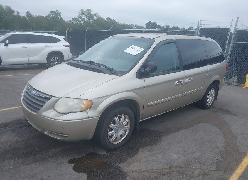 Photo 2 of 2005 Chrysler Town & COUNTRY TOURING (VIN 2C4GP54L05R531160)