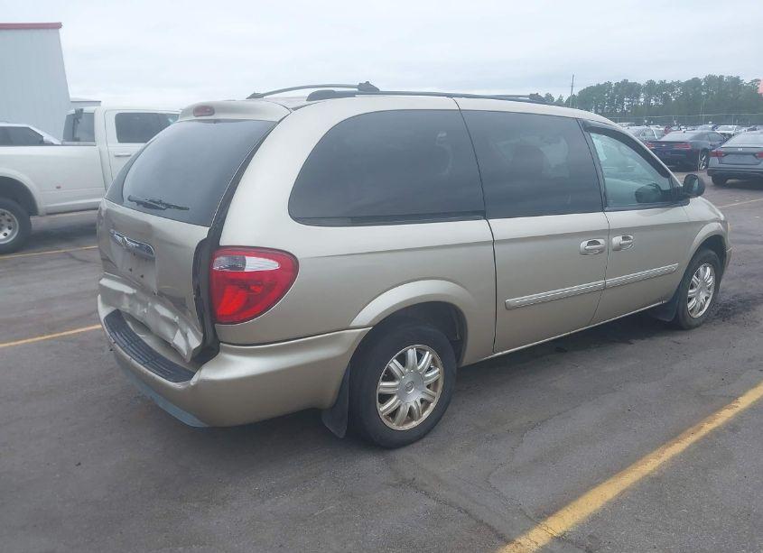 Photo 4 of 2005 Chrysler Town & COUNTRY TOURING (VIN 2C4GP54L05R531160)