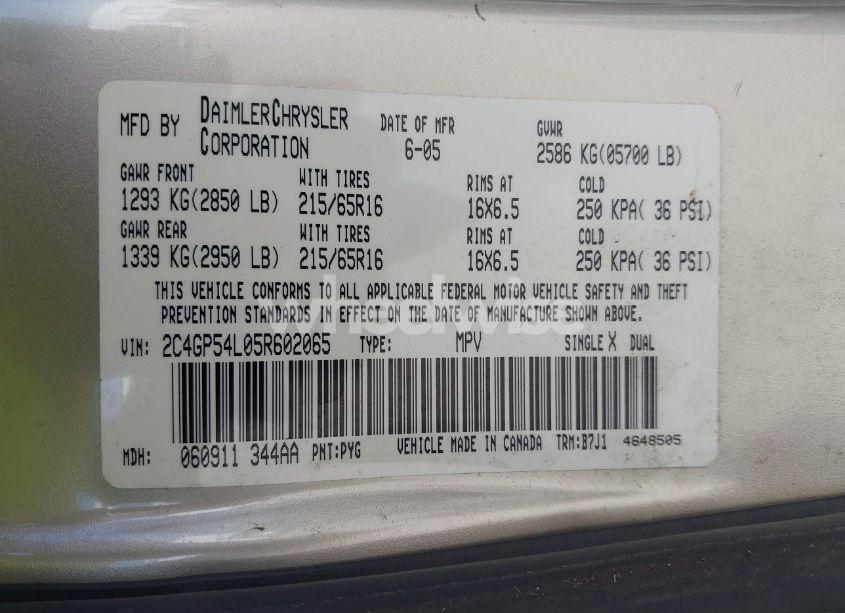 Photo 9 of 2005 Chrysler Town & COUNTRY TOURING (VIN 2C4GP54L05R602065)